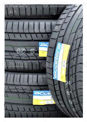 Accelera IOTA ST-68 255/50 R19 107W