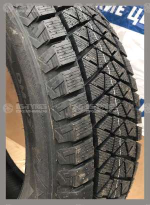 Bridgestone Blizzak DM-V2 265/45 R21 104T (2015)