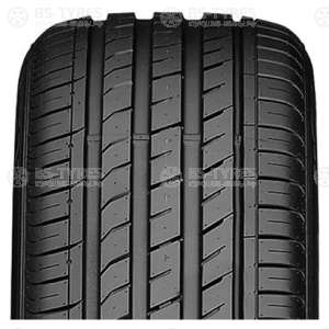 Roadstone N`Fera SU1 225/40 R19 93Y