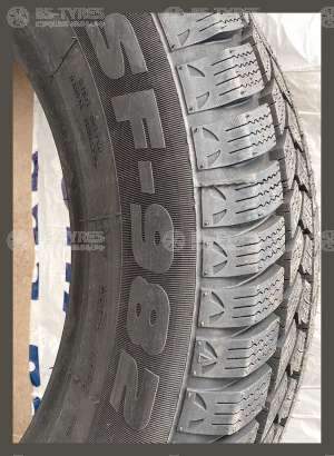 Sunfull SF-982 265/35 R18 97V