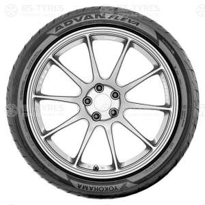 Yokohama Advan Fleva V701 205/45 R17 88W