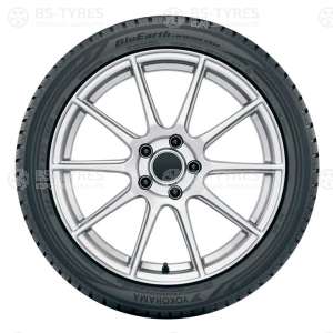 Yokohama BluEarth Winter V906 255/45 R20 105V