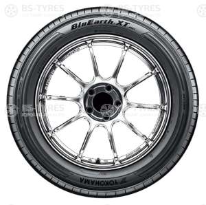Yokohama BluEarth-XT AE61 215/60 R17 96V